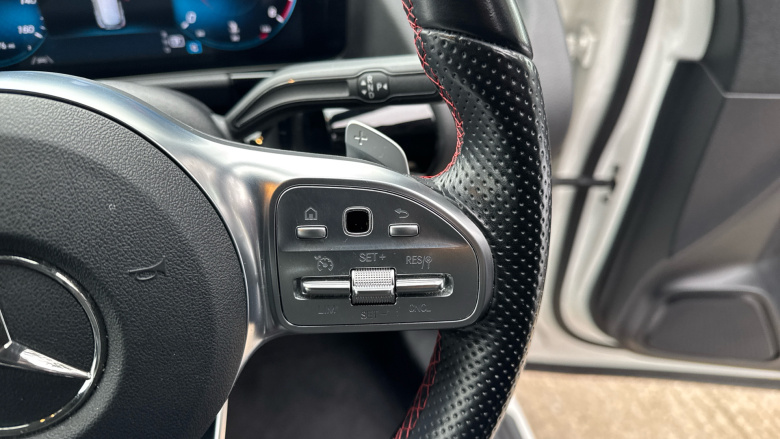 Mercedes-Benz GLA 220d 4Matic AMG Line Premium Plus 5dr Auto Diesel Hatchback